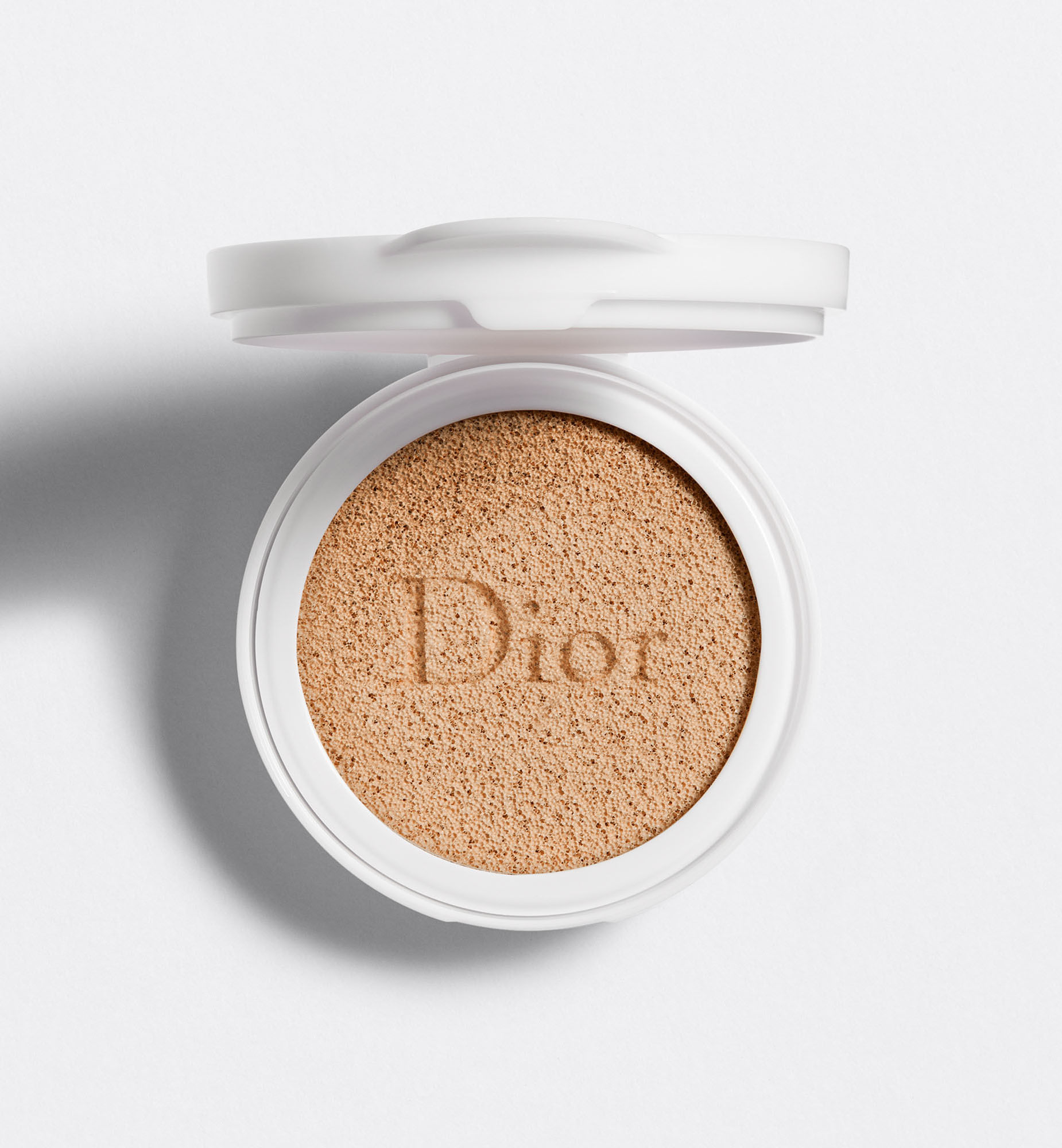 Capture dreamskin shop dior cushion